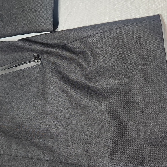 Hugo Boss Trench Coat - Picture 3 of 16